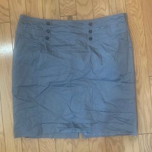 Apostrophe size 18 gray pencil skirt with button detail